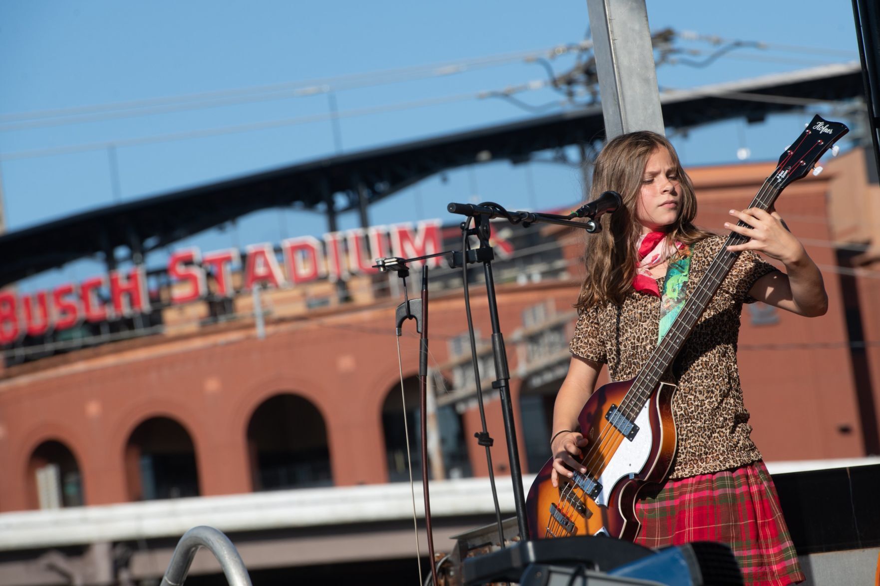 The Kay Brothers, the Burney Sisters at the Lot
